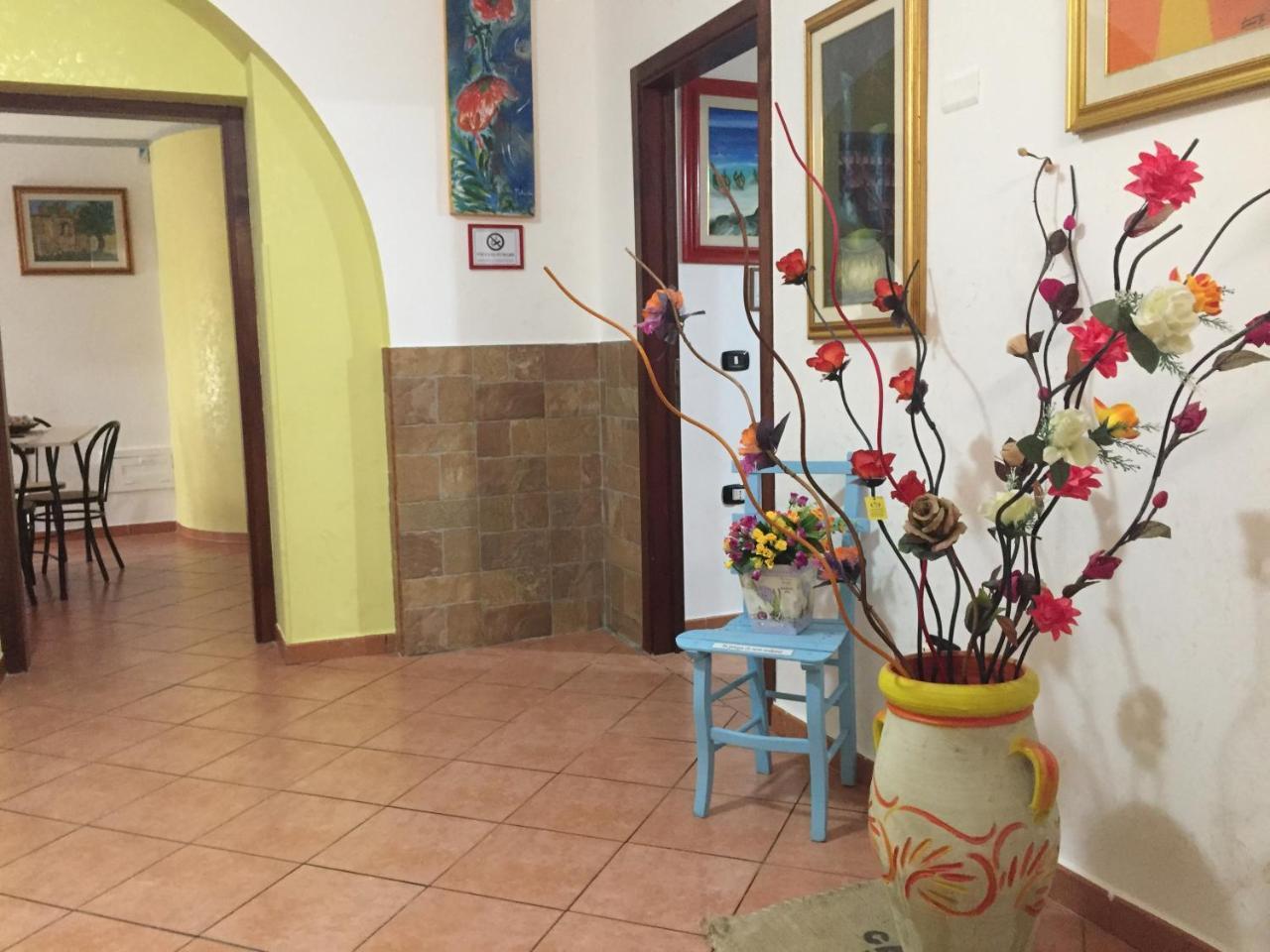 Mileto Il Normanno B&B מראה חיצוני תמונה