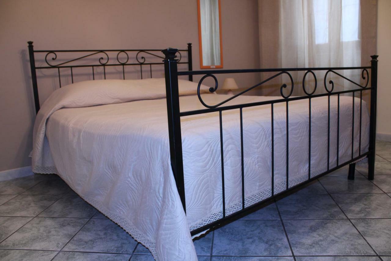 Mileto Il Normanno B&B מראה חיצוני תמונה